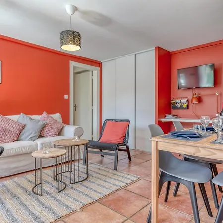 L'or Azur, Jacuzzi Prive Et Piscine Chauffee Holiday home