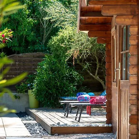 L'or Azur, Jacuzzi Prive Et Piscine Chauffee Holiday home