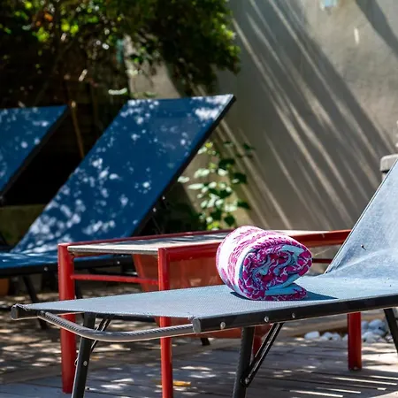 Holiday home L'or Azur, Jacuzzi Prive Et Piscine Chauffee *
